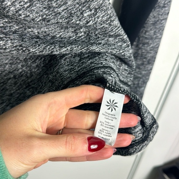 Athleta Colorblock Running Wild Half Zip Gray Black Size Small - Picture 4 of 9